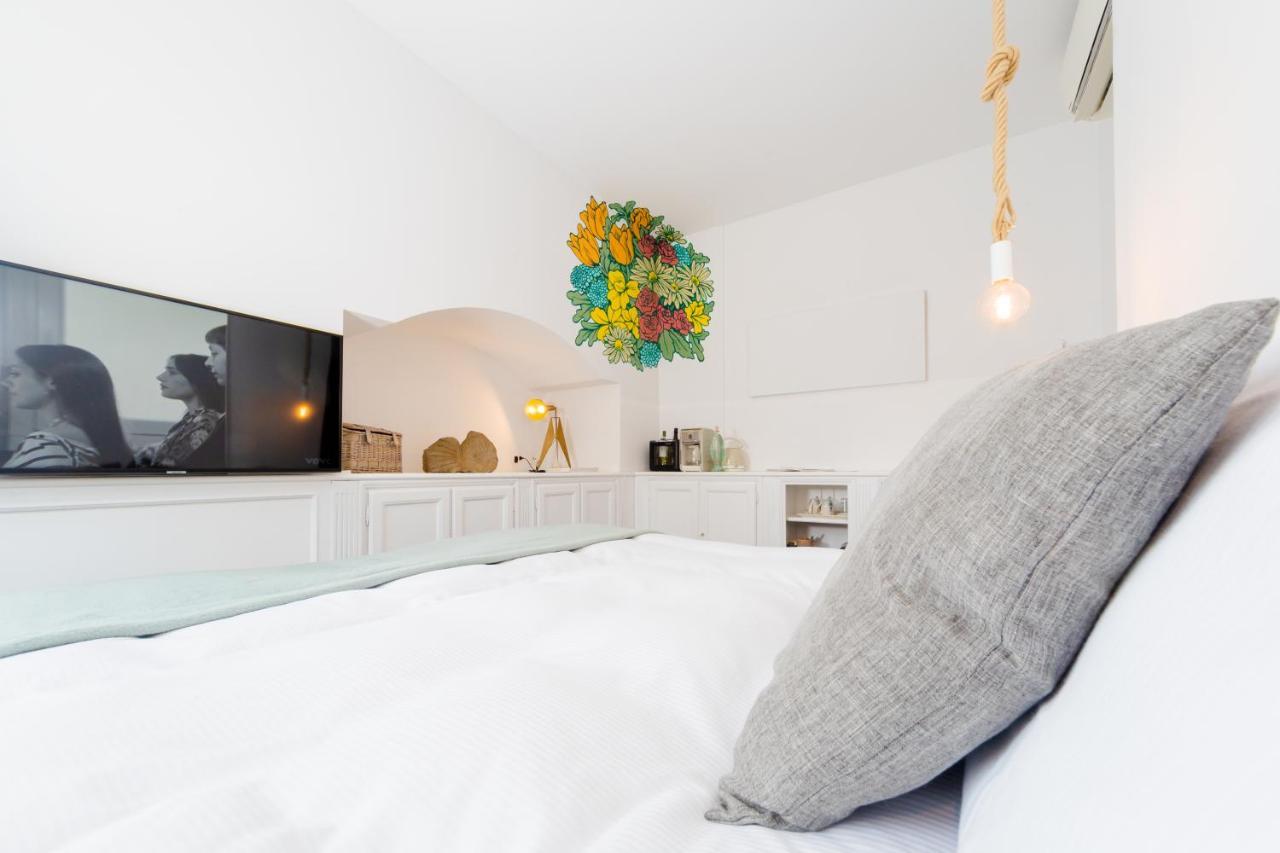 Bello!Lake Como Suites ภายนอก รูปภาพ